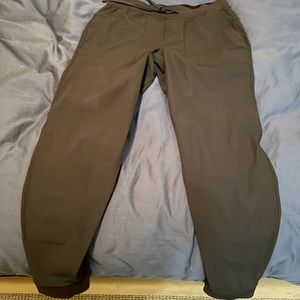 Lululemon 28’ ABC Joggers